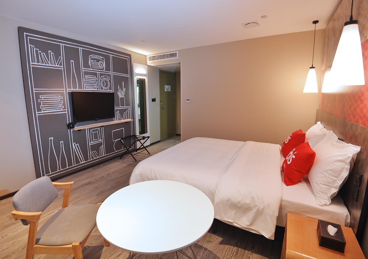 Ibis Nanjing Tianyin Avenue Hotel Buitenkant foto