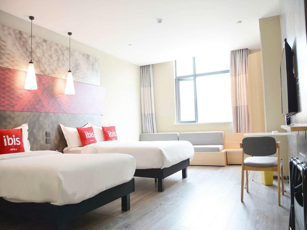 Ibis Nanjing Tianyin Avenue Hotel Buitenkant foto