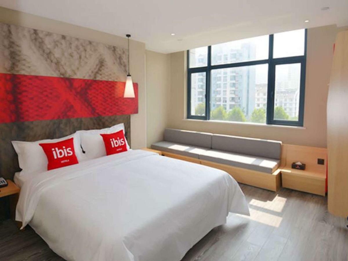 Ibis Nanjing Tianyin Avenue Hotel Buitenkant foto