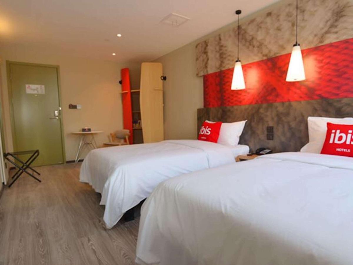 Ibis Nanjing Tianyin Avenue Hotel Buitenkant foto